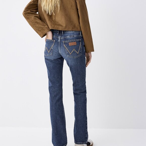 Wrangler Retro Mae Mid Rise Bootcut Jean - Picture 3 of 3